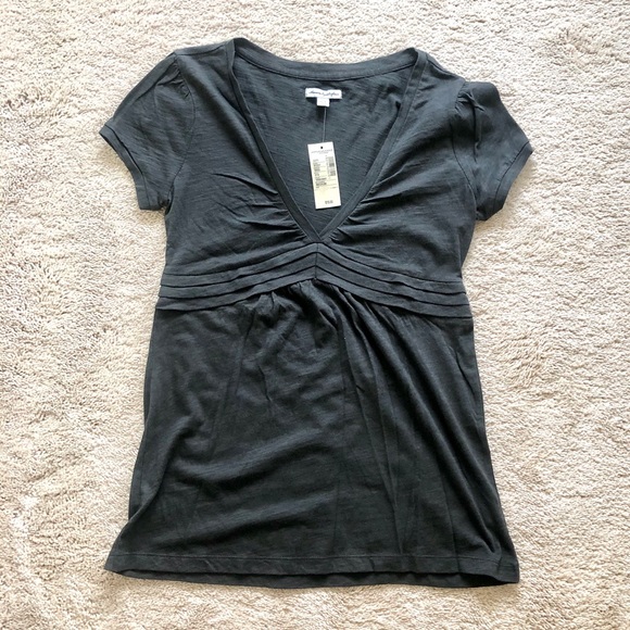 American Eagle Outfitters Tops - American Eagle T-shirt